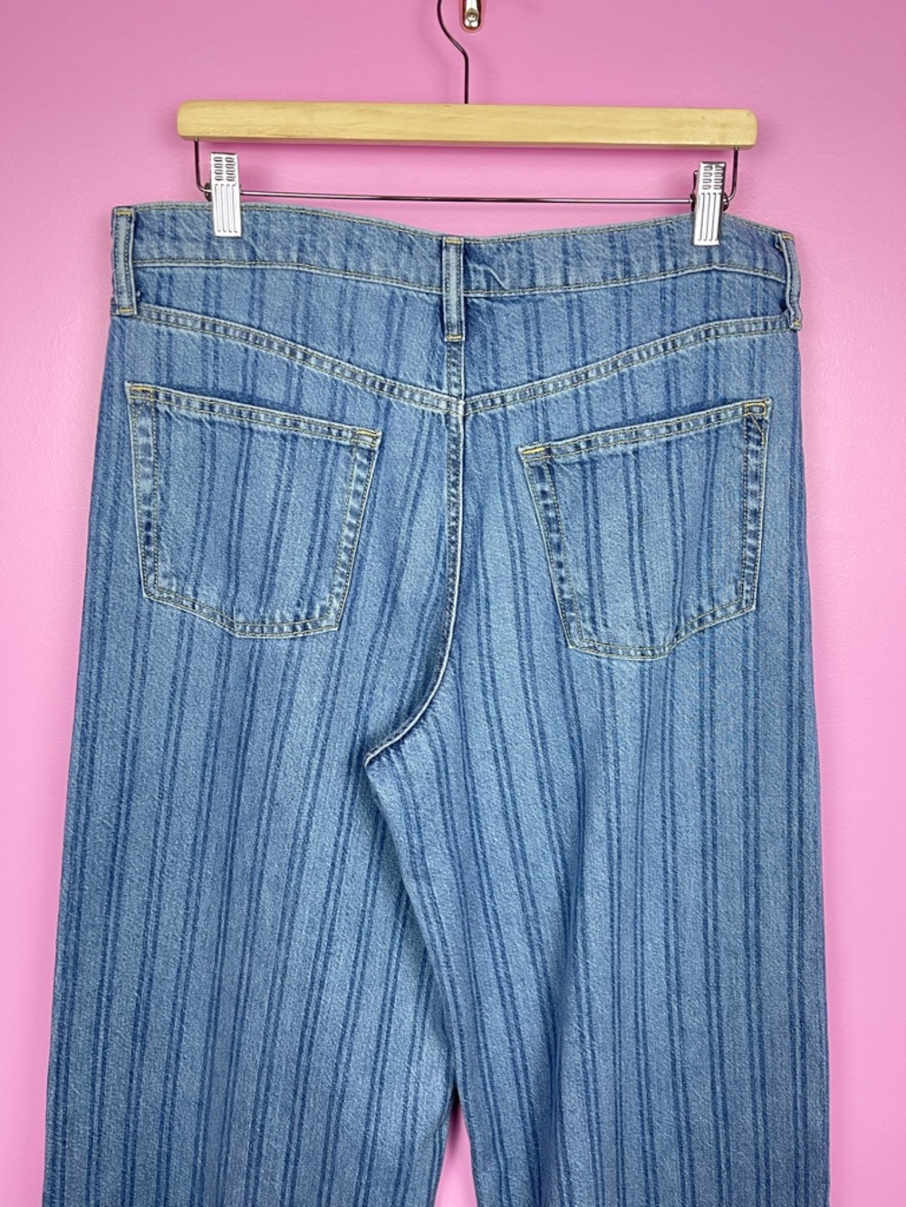 GAP UltraSoft Baggy Jeans Indigo Stripe Mid Rise Tencel Blend Women’s 31 Short - Picture 12 of 16